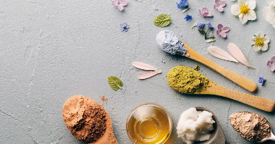 Dlaczego warto wybierać kosmetyki naturalne? Odkryj sekret zdrowej i pięknej skóry bez chemii